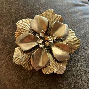 Vintage Floral and Leafy Pin Brooch